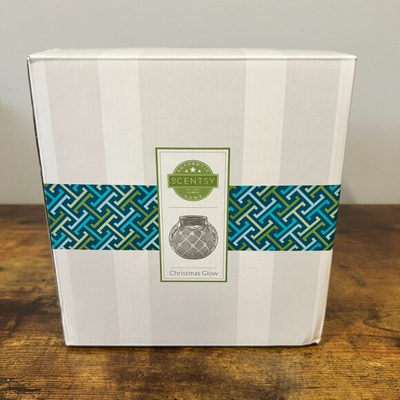 Scentsy Christmas Glow Warmer - Picture 3 of 4